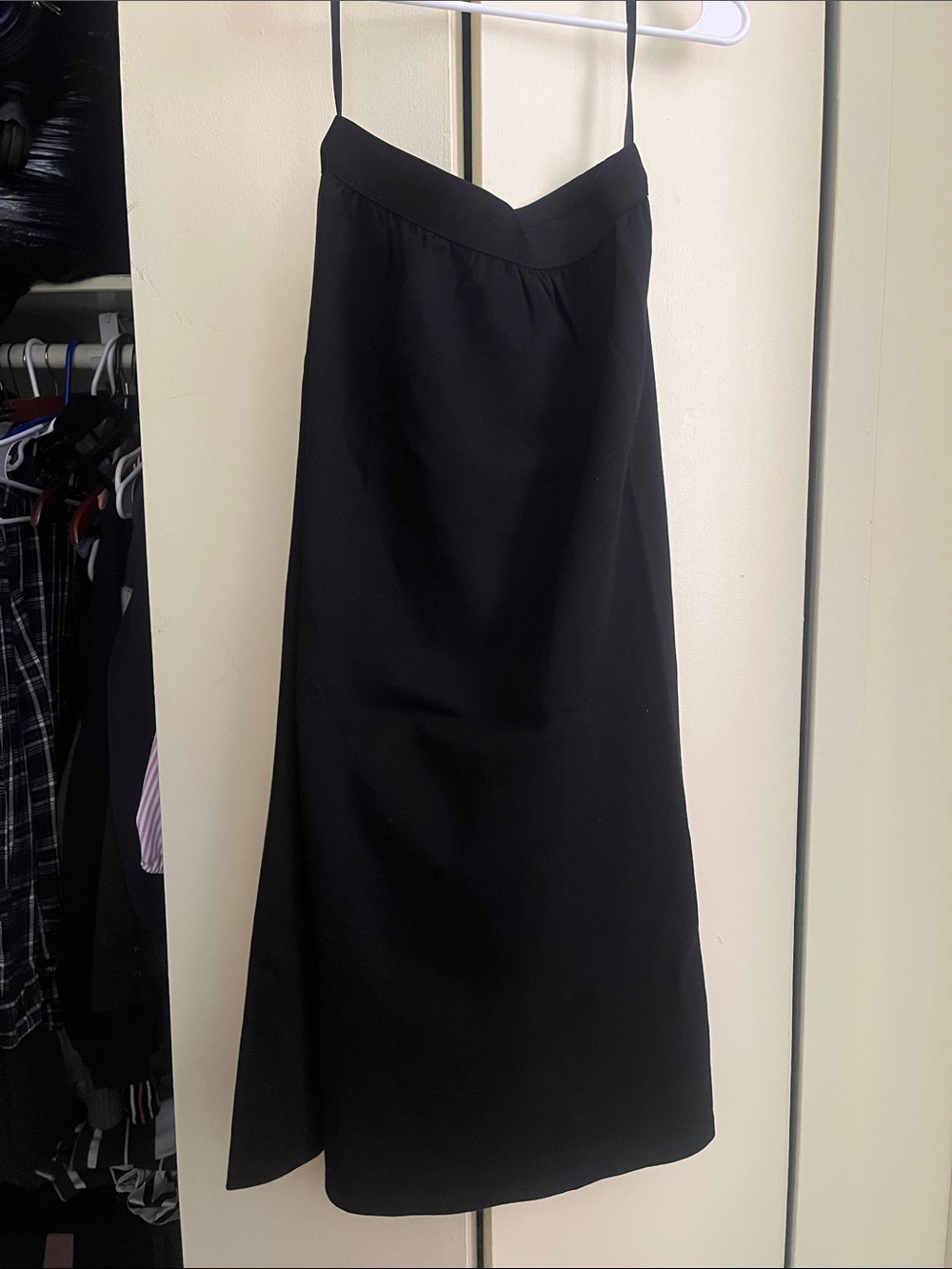 Elegant Black Midi Slip Skirt with V-Waist